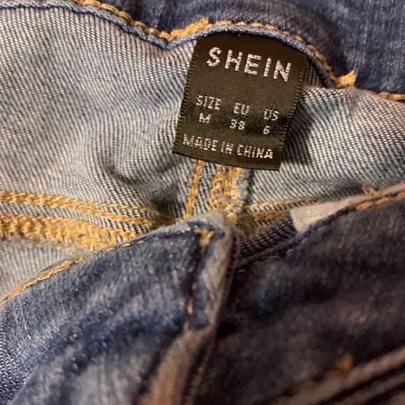 medium, blue and white shein shorts - Picture 2 of 3